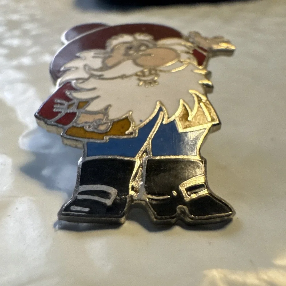 Vintage Cartoon Character Lapel Hat Coat Pin  Collectible Charm